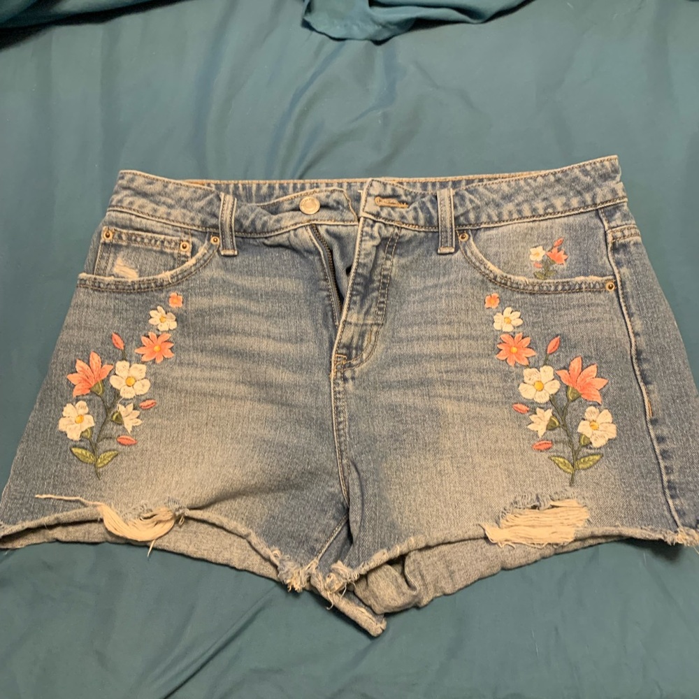 Time and Tru Blue Floral Embroidered Jean Shorts